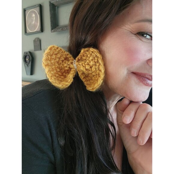 Knit Hair Bow, Handknitted Golden Yellow Ponytail Holder or Hair Band, Vintage - Picture 1 of 10